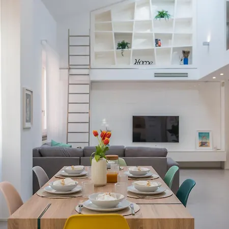 Luxury Design Loft In The Historic Center 리미니