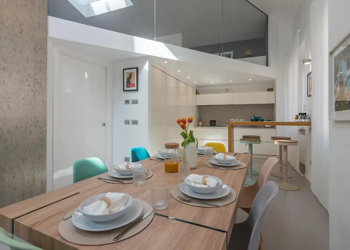 Luxury Design Loft In The Historic Center * 리미니